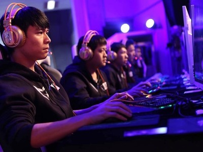 看完秒懂！電競顯示器原來有這么多套路